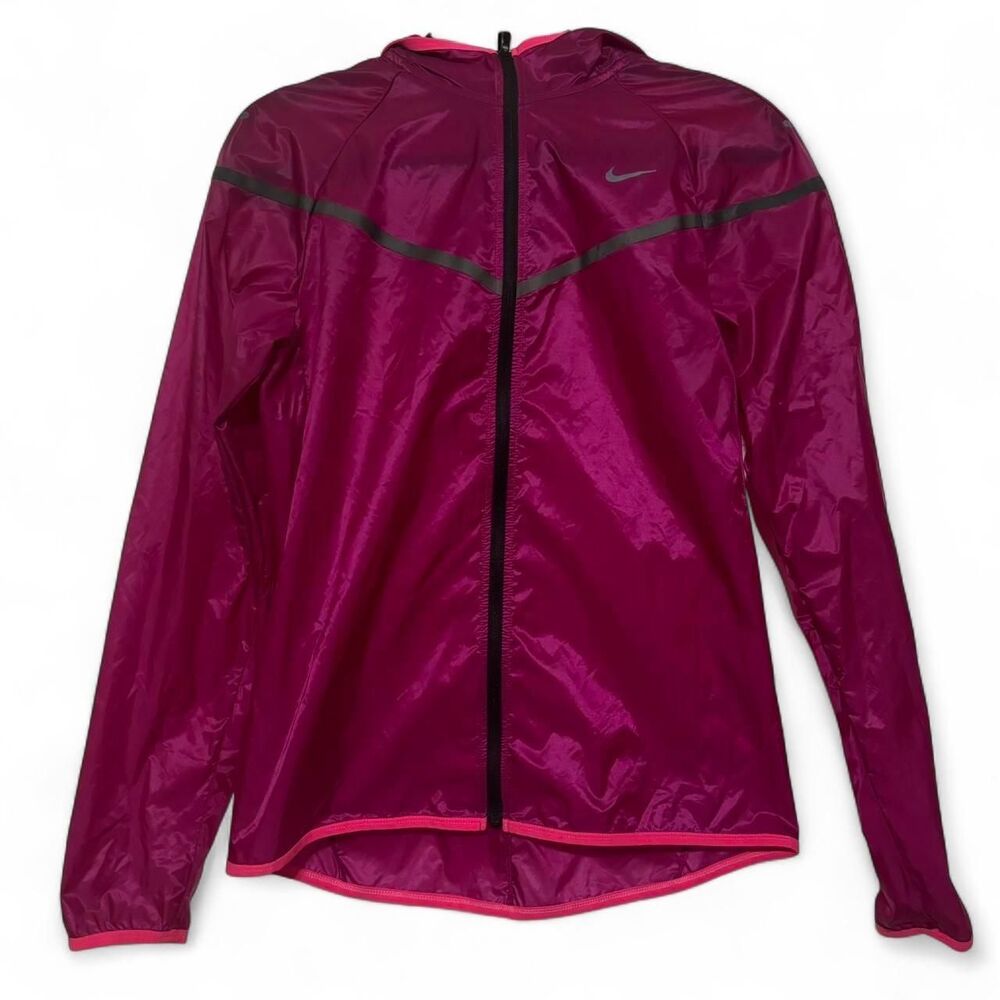 Nike Women's Fuchsia Windbreaker Jacket
